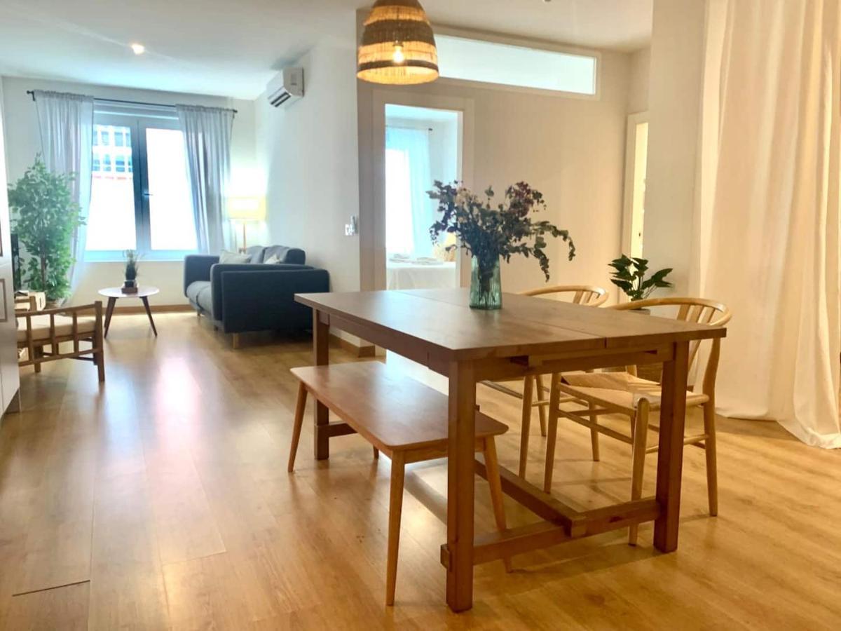 Homely Plaza Del Teatro Appartement *