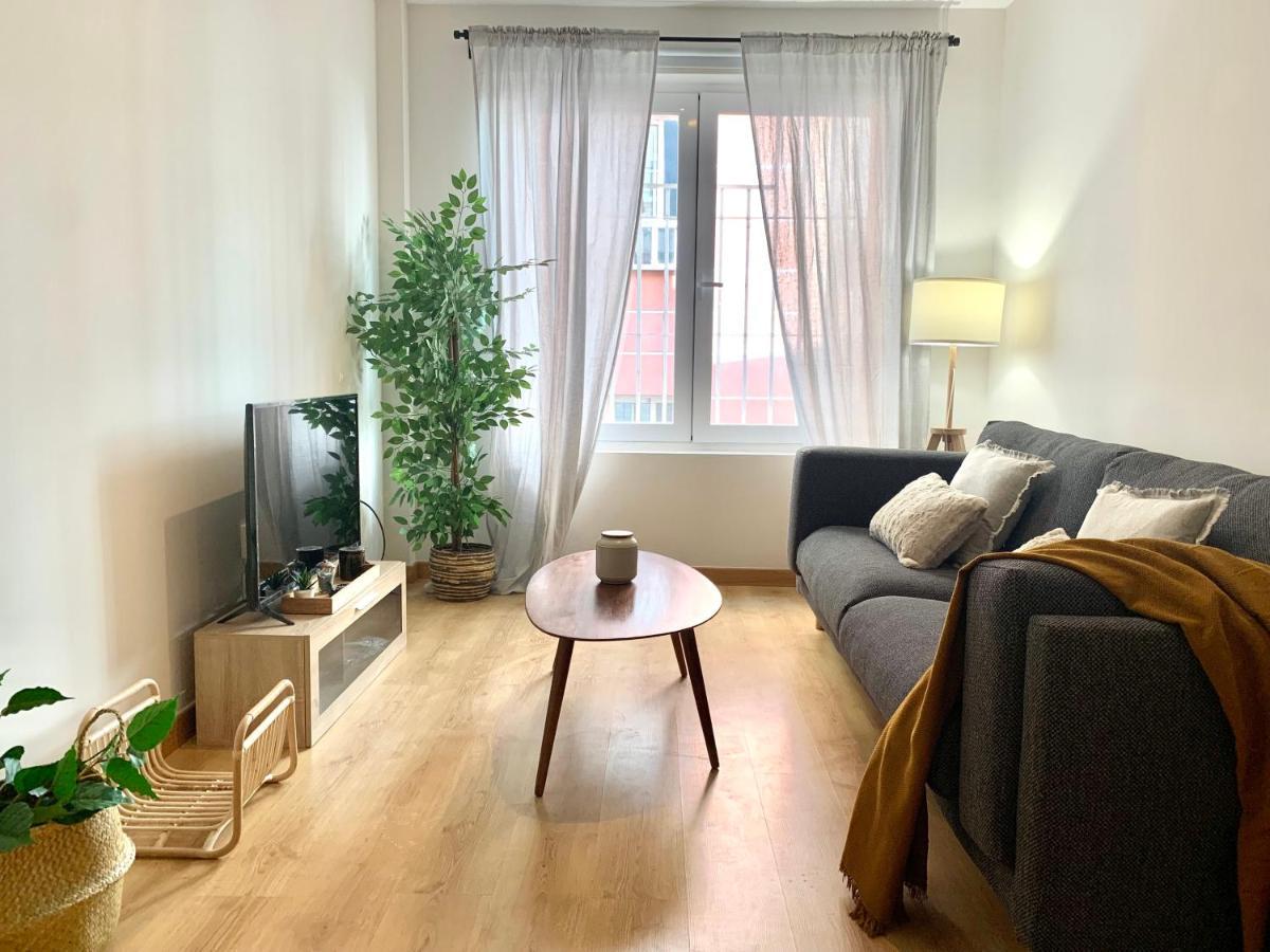 Homely Plaza Del Teatro Appartement *